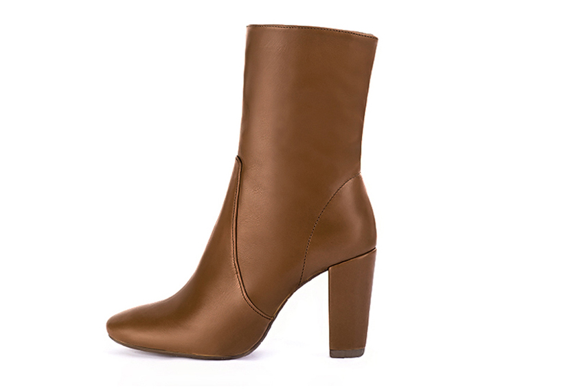 Caramel brown women's ankle boots with a zip on the inside. Round toe. High block heels. Profile view - Florence KOOIJMAN